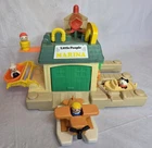 Fisher Price Little People Floating Marina #2528 Vintage 1988 w/plane boats ppl
