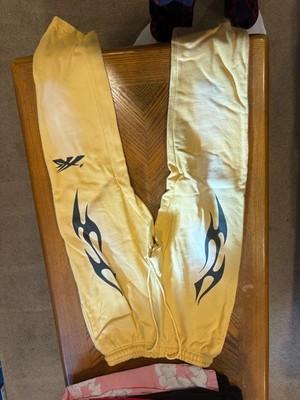 yellow Hellstar Sweats Size MEDIUM