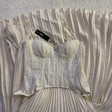 NWT fashion nova Daniella Lace Corset Pleated Maxi Dress in Cream. Size large