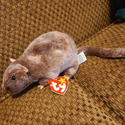 Vintage 1999 TY Beanie Babies Collection Tiptoe the Rat w/ Tags
