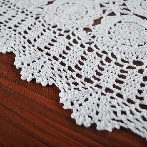Vintage Handmade Crochet Lace Table Runner Floral Doily Table Cover Wedding Deco - Picture 15 of 32