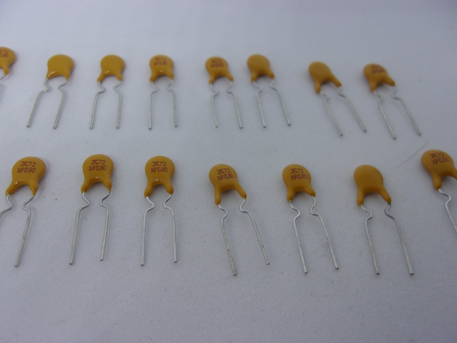 10pcs/lot Brand New In-Line RXEF030 72V 0.3A PTC Self-Recovery Fuse