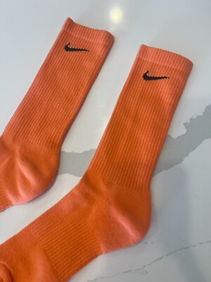 mens orange nike socks