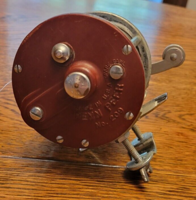 Vintage Penn Peer No. 209 Baitcasting Fishing Reel w/ Clamp | eBay