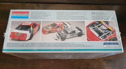 Neu versiegelt # 10 Tide T-Bird Modellbausatz # 2449 Monogram Skill 3 Maßstab 1:24 - Bild 2 von 2