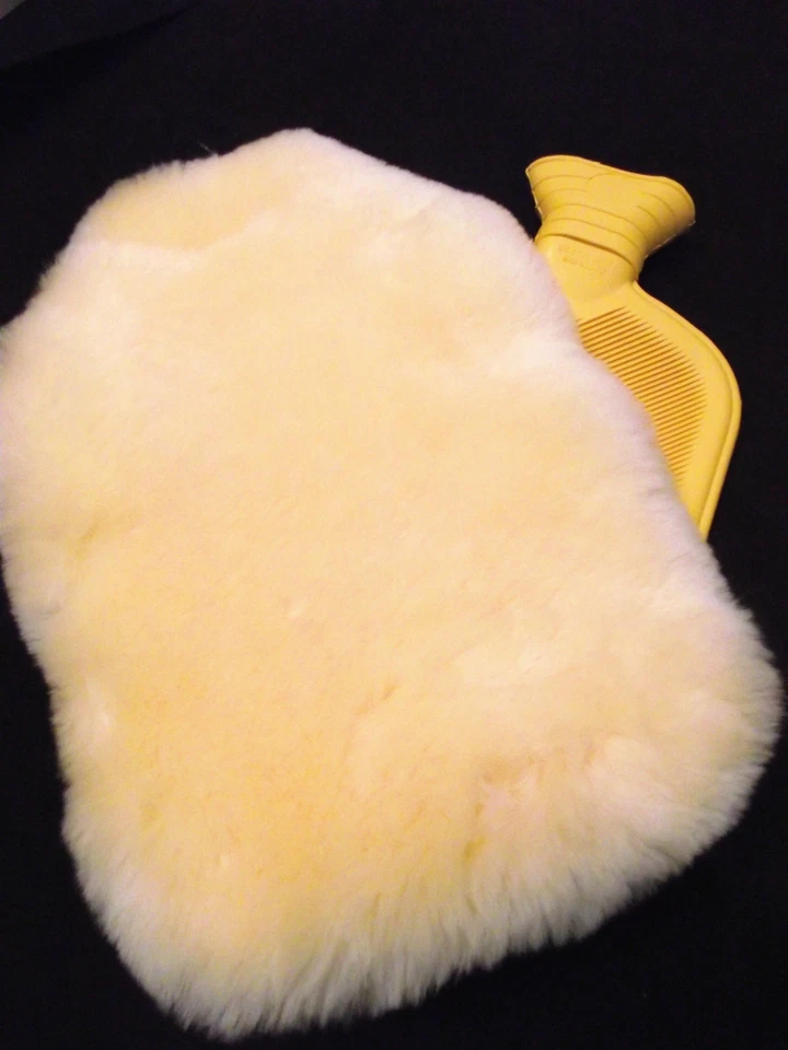 FÖRSTER ¡Gran juego de piel de cordero con botella de calor de 2,0 L! Funda de piel real con botella premium