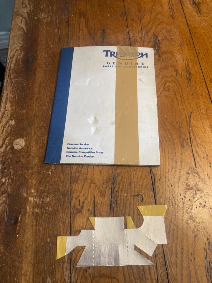 Triumph motorcycles heat pad for fuel tank -T2400998 - Image 3 of 3