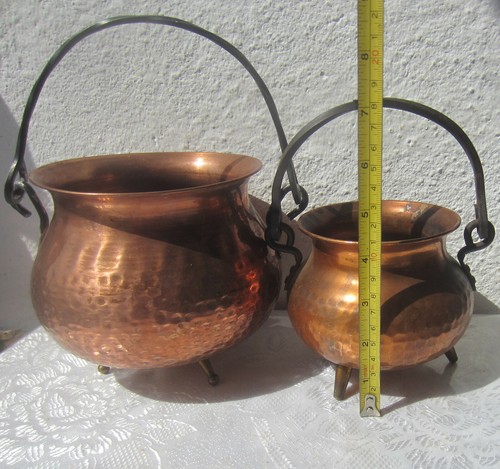 2 x Calderone Martellato Vintage Rame 3 Gambe Bollitore Piante Vaso con MANICO IN FERRO - Foto 7 di 12