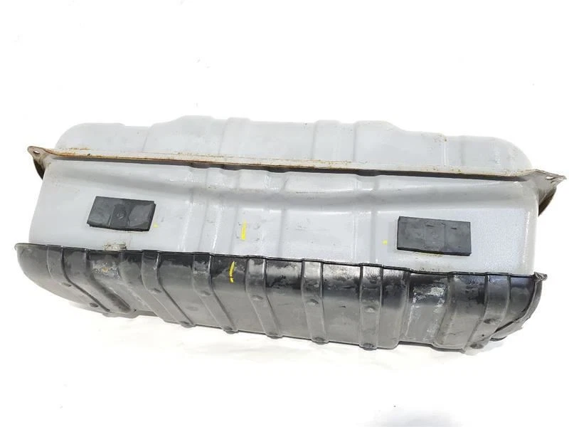 Base del tanque de combustible 1,4 L híbrido tracción delantera OEM 2011 2012 2013 Chevrolet Volt Foto 3 de 4