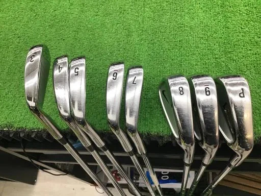 NIKE Iron Set VR PRO COMBO 3.4.5.6.7.8.9.P Dynamic Gold Flex S200 - Image 3 of 4