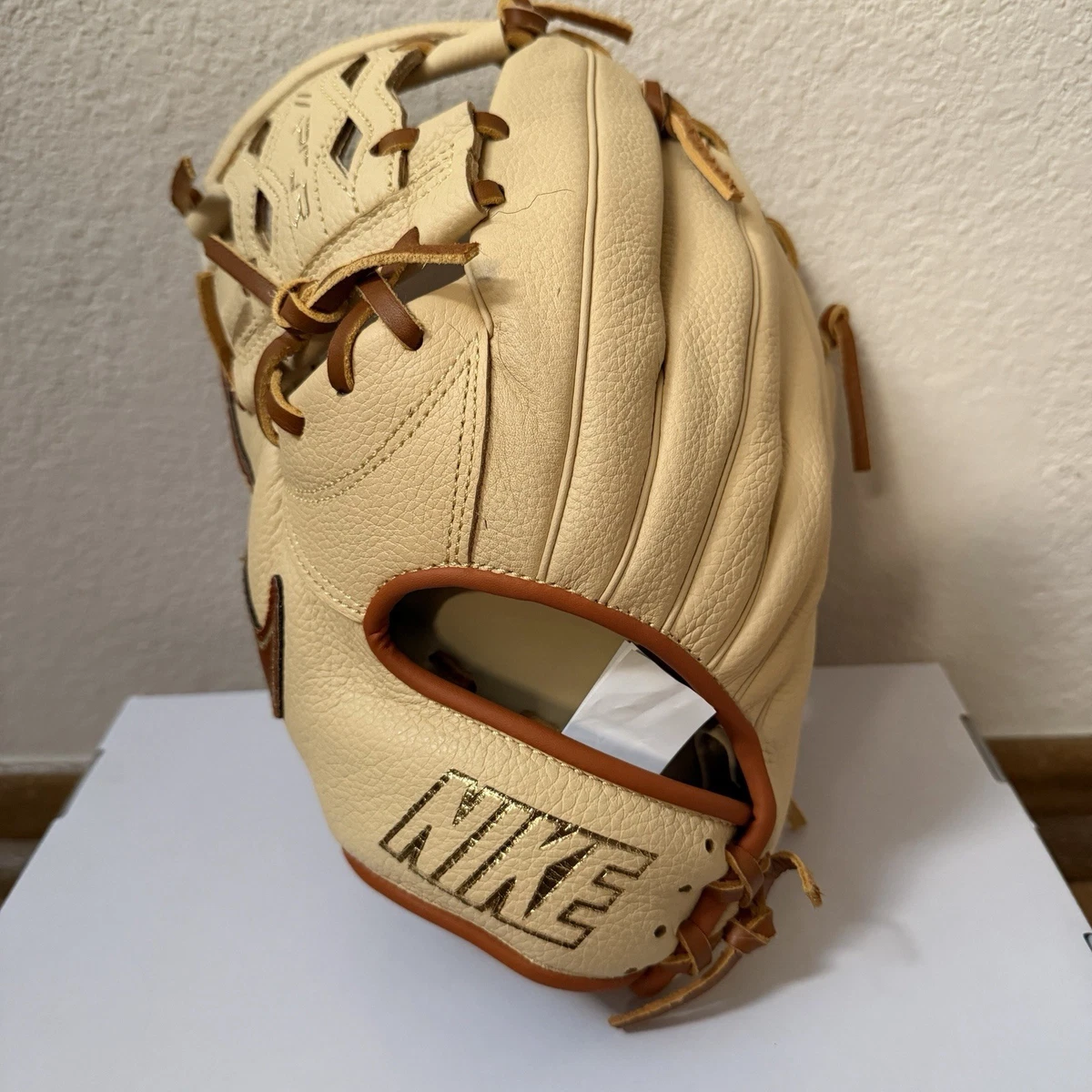 Nike Baseball 11.5 Size Baseball Softball Gloves & Mitts for sale