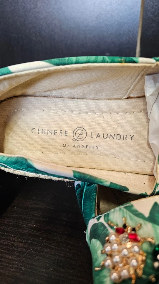 Alpargatas CHINAS Lavandería Hayden Floral Verde, Talla 7.5 Foto 3 de 4