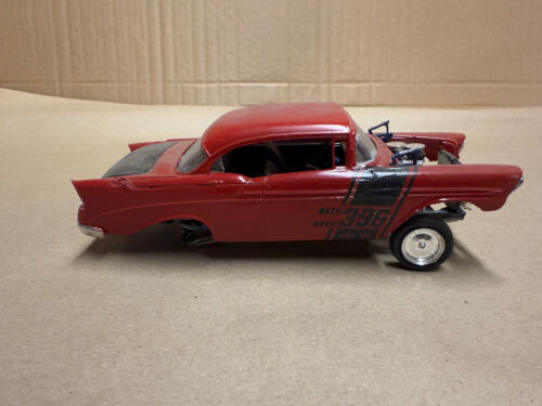 Revell 56 & 57 Chevrolet costruita scala 1/25 gasser drag race slot car LOOK - Foto 4 di 15