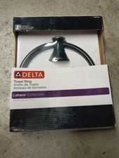Delta Portman Towel Ring in Venetian Bronze with Copper Reveal