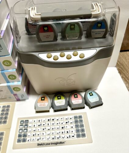 CRICUT Provo Craft Juego de Cartuchos de Fuente Lote 18 Completo con Jukebox, Disney - Imagen 3 de 8