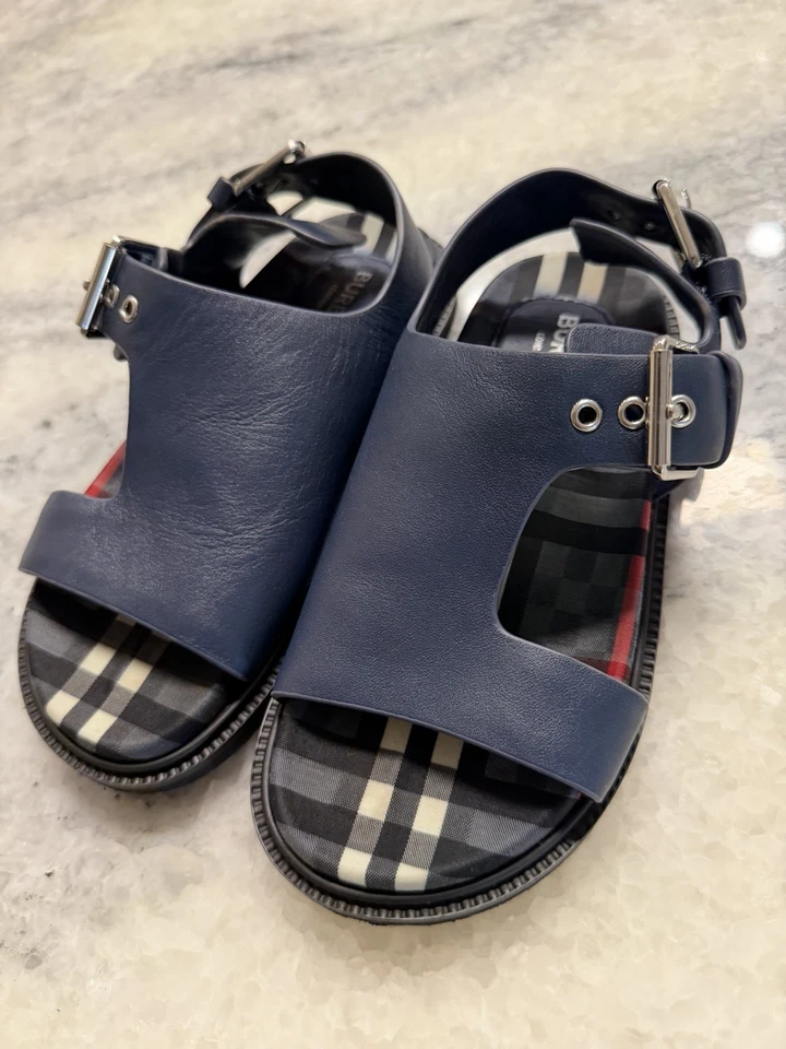 Сандалии Burberry детские темно-синие кожаные клетчатые с пряжкой ремешком размер 31 ЕС США 13 - Изображение 2 из 4