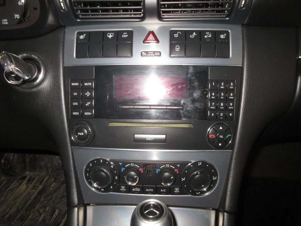 Used Rear Bumper Assembly Rear fits: 2006 Mercedes-benz Mercedes c-class 203 Typ Foto 4 de 4