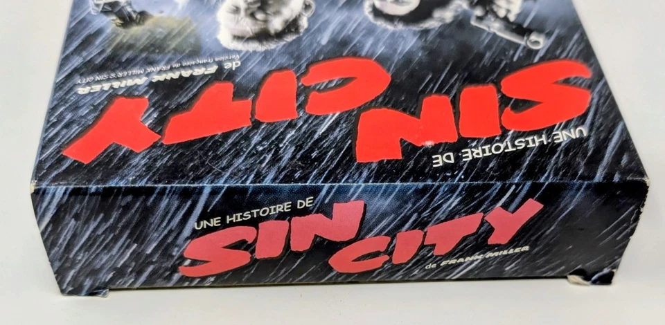 Sin City VHS (2005) - NTSC - Francés - En muy buen estado (probado) Foto 3 de 4