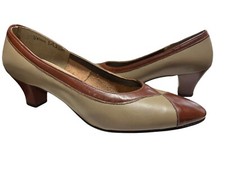 Vtg 70s Sz 7.5 M Shoes Two tone Brown Pumps Heels Softaires Leather Slip Ons