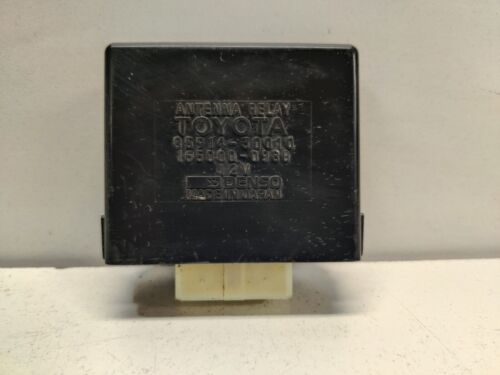 89-95 Toyota Pickup 4runner Antenna Relay module 85914-30010