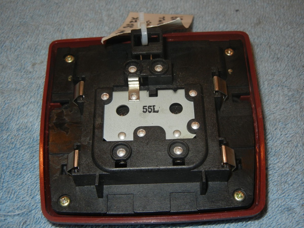 84 - 89 Nissan 300ZX Overhead Dome / Map Light Burgandy G1