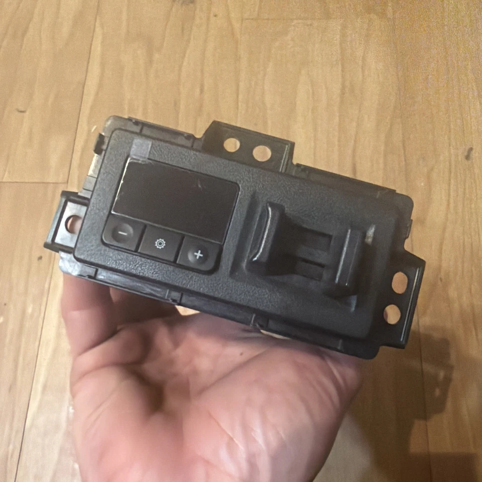2016-2024 NISSAN TITAN TRAILER BRAKE CONTROL MODULE SWITCH 478A0-EZ40B OEM - image 2 of 4