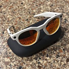 Oakley Meta HSTN Sunglasses - White/Ruby with Charging Case