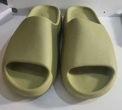 Adidas Yeezy Slide Resin FZ5904 - Size 12 - New In Box!