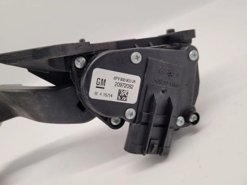 2015 15 GMC YUKON 气体加速器踏板 20972082 — 第 3/4 张图片