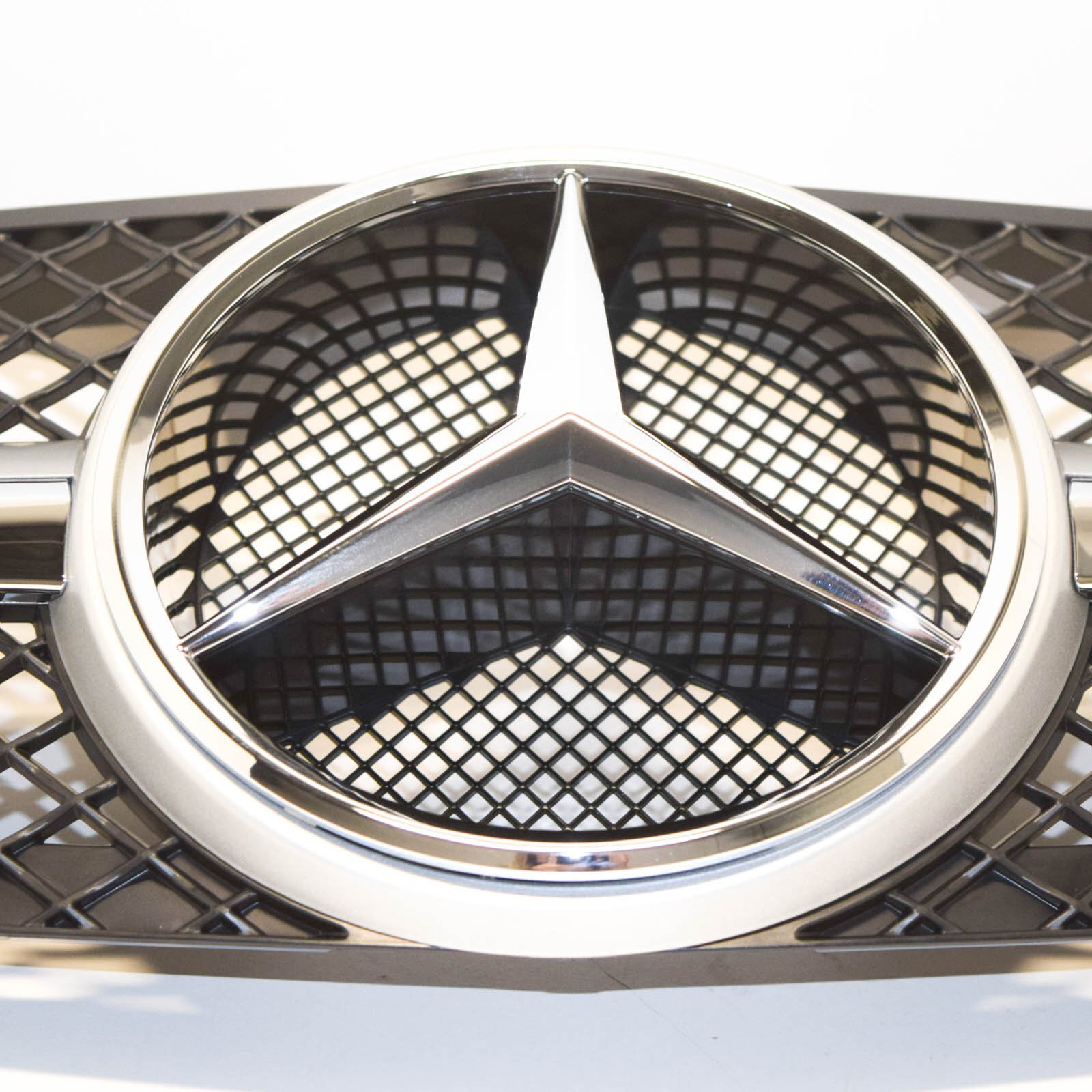 MB SL R230 Front Bumper Radiator Grille A2308802283 9776 NEW  