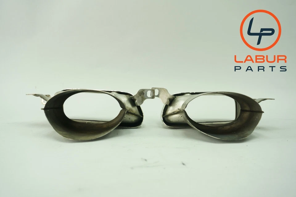 Conjunto de pontas de tubo de escape traseiro esquerdo e direito W212 10-13 Mercedes Classe E C805 - Imagem 4 de 4