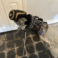 SUPERB SET OF COBRA GOLF CLUBS