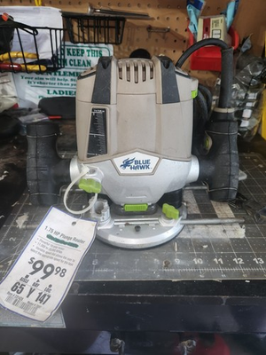 #ad BLUE HAWK PLUNGE ROUTER 1.75 HP 10 AMP 11000 to 28000 RPM VARIBLE SPD. DAIL $45.00