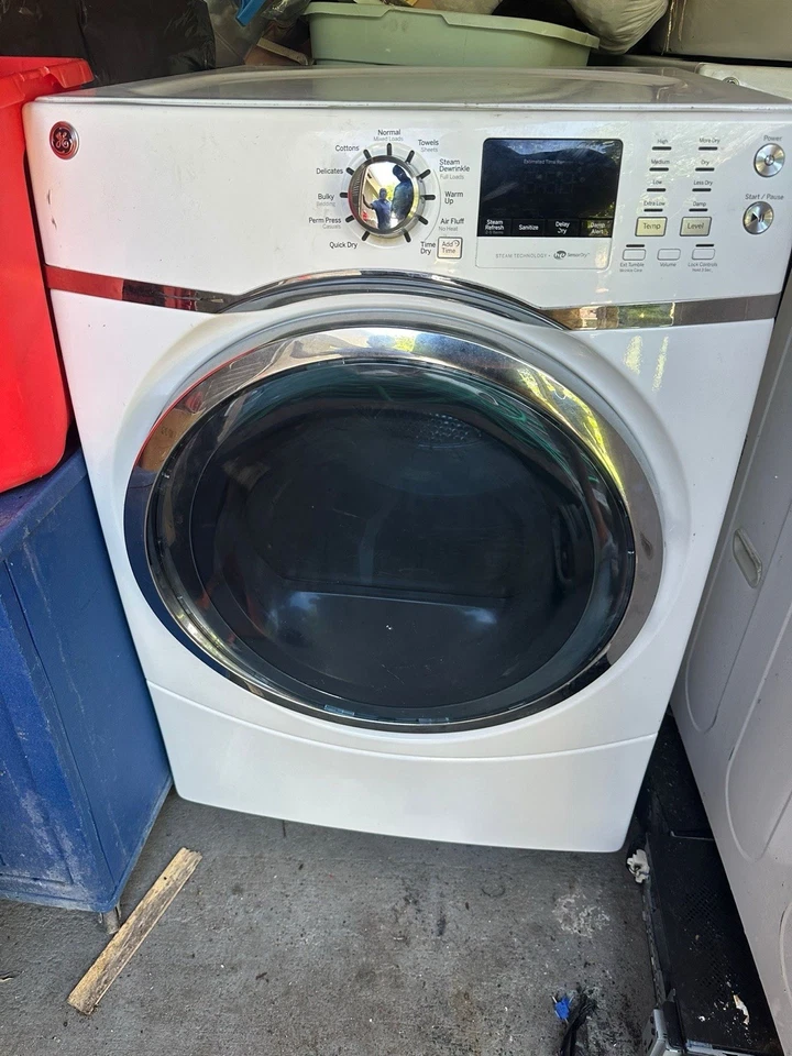 GE Front Load Washing Machine WITH Steam Feature - Image 4 of 4