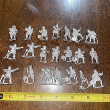 Metal Miniatures Loose Figures D&D Lot Of 21 Essex Collection Knights & Warriors