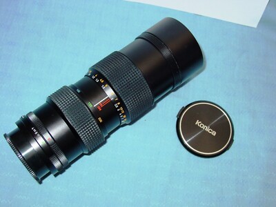 KONICA UC ZOOM - HEXANON AR 80-200 MM F4