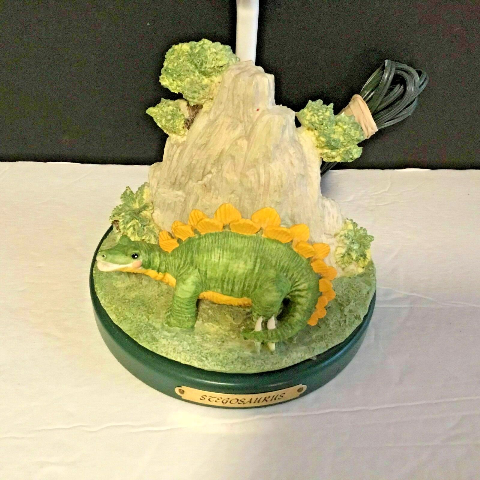 Picture 2 of 4