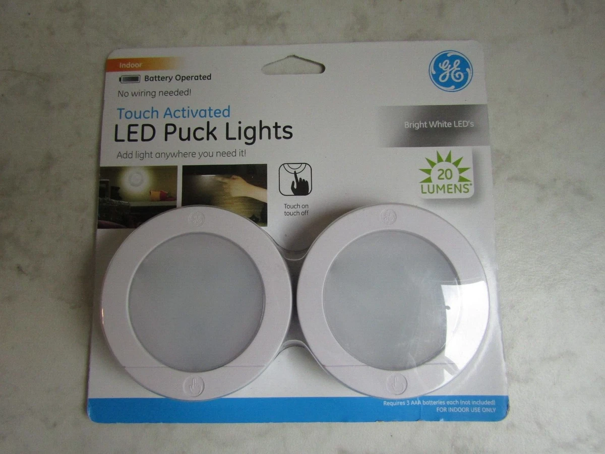 NIB GE Indoor Touch Activated LED Puck Lights Battery Operated Bright White LED