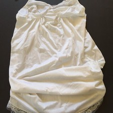 VINTAGE Full Slip Size Medium White KNEE LENGTH Lace Trimmed