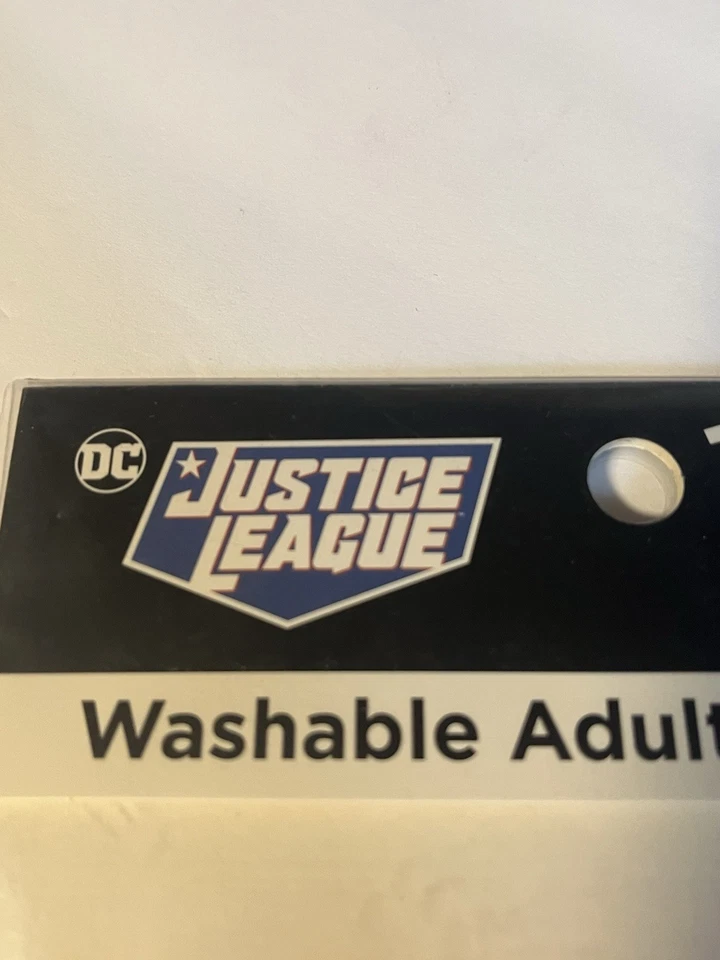 WONDER WOMAN FACE MASK NEW IN PACKAGE ADULT OS DC COMICS JUSTICE LEAGUE RETRO - Image 4 of 4