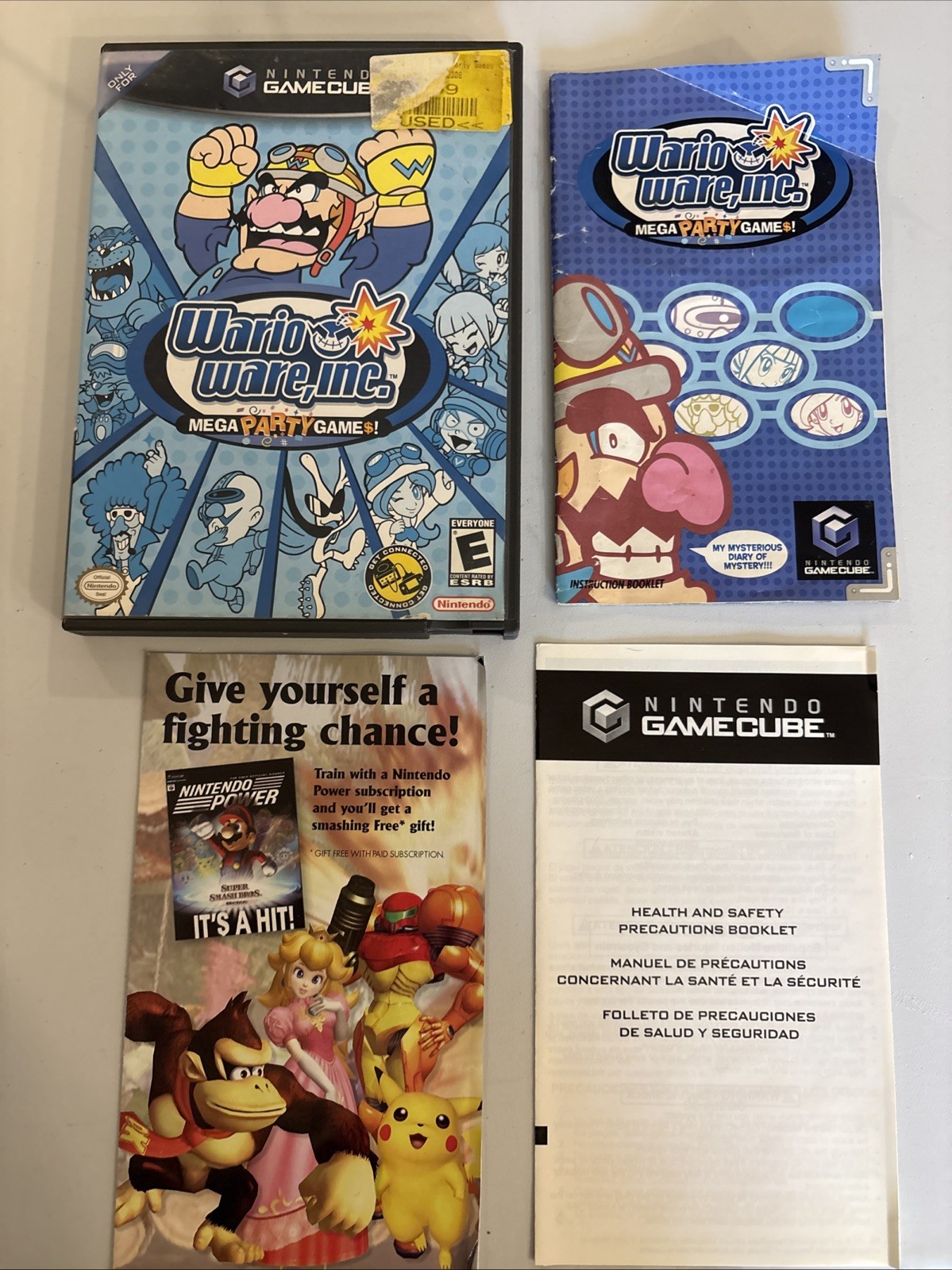 WarioWare, Inc. Mega Party Game (Nintendo GameCube, 2004) Complete With Manual