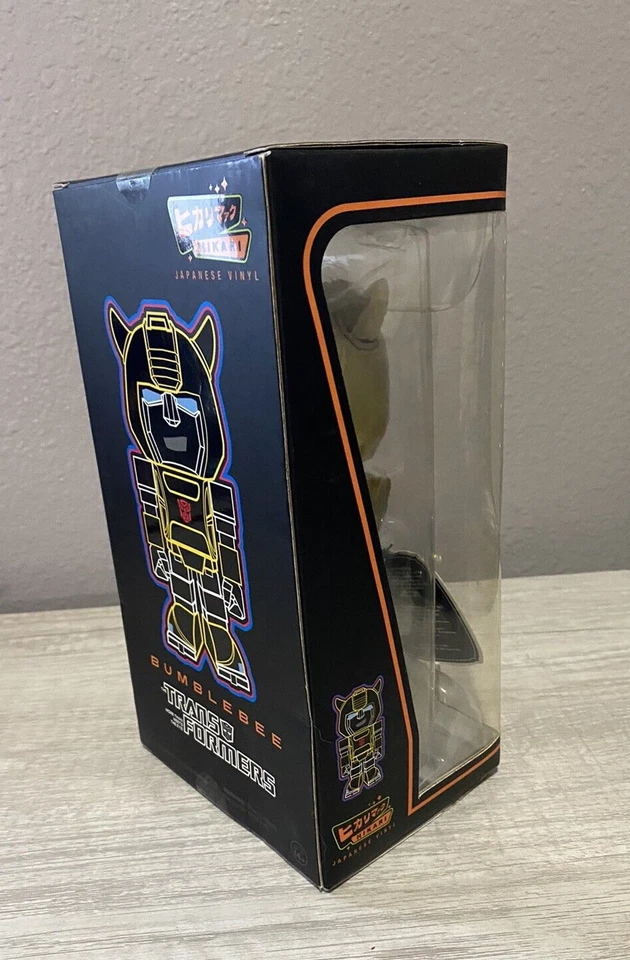 Funko Hikari - Transformers - Edición Limitada 600 Piezas - Abejorro Oro 24k Foto 3 de 4