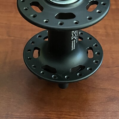 Shimano Deore XT Hb-m756 MTB Front Hub 32 Hole 100mm 6 Bolt Shimano Deore XT Hb-m756 MTB Front Hub 32 Hole 100mm 6 Bolt