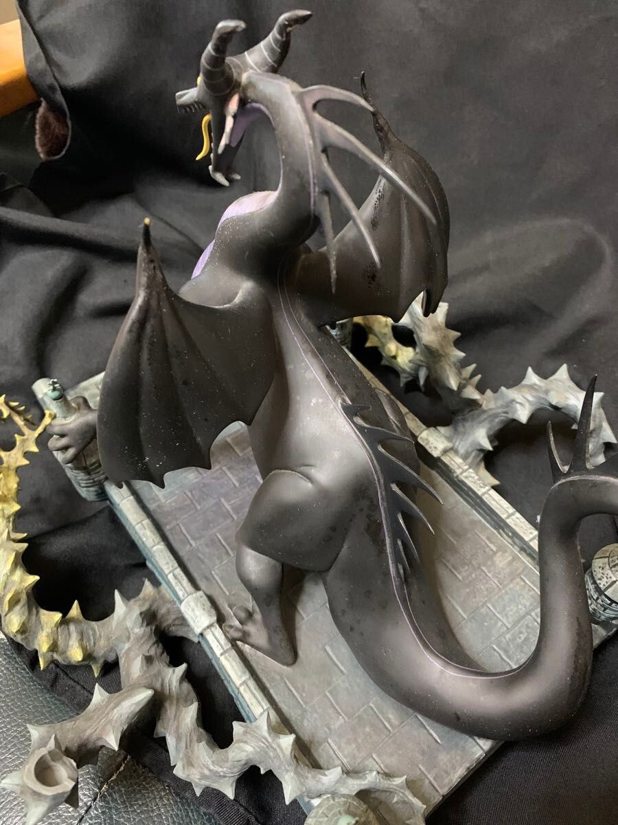 WDCC マレフィセントMaleficent as Dragon 限定1350個 Amazon.com: Maleficent WDCC AS Dragon Now You Shall Deal