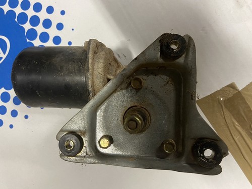 Subaru Brumby1984-1991 windscreen wiper motorS/H - Picture 4 of 4