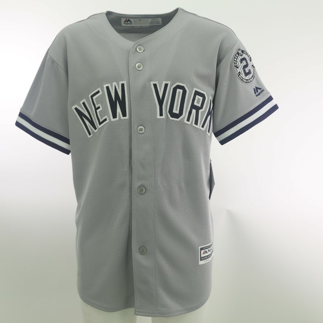Majestic New York Yankees Derek Jeter Youth Jersey Size Large | eBay