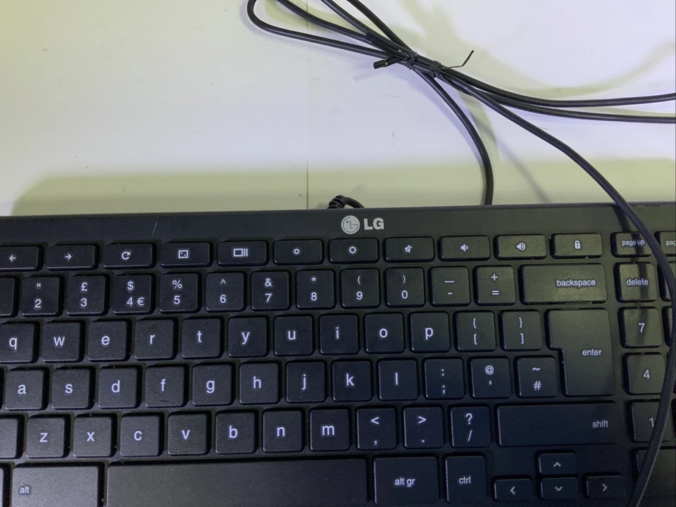 LG SK-6822 Wired USB Keyboard - JJ S4D - Image 2 of 4