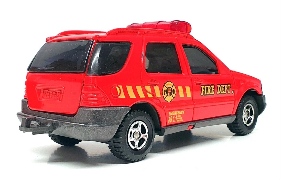 Majorette 1/34 Scale 3010/3020 - Mercedes Benz New York Fire Dept. Engine #7 - Image 2 of 4