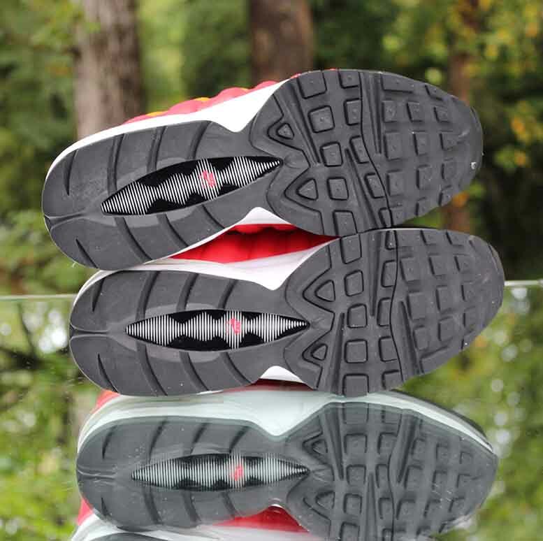Nike Air Max 95 Size 6Y Ocean Cube Black Kumquat Custom Nike Air Max 95 Size 6Y Ocean Cube Black Kumquat Custom