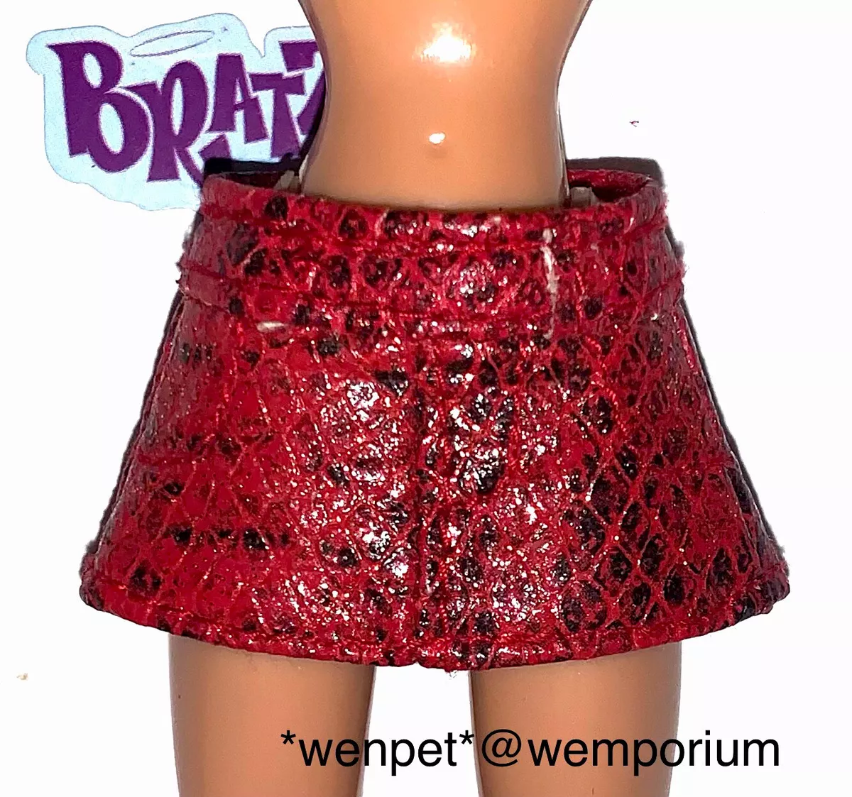 Red snakeskin store leather skirt